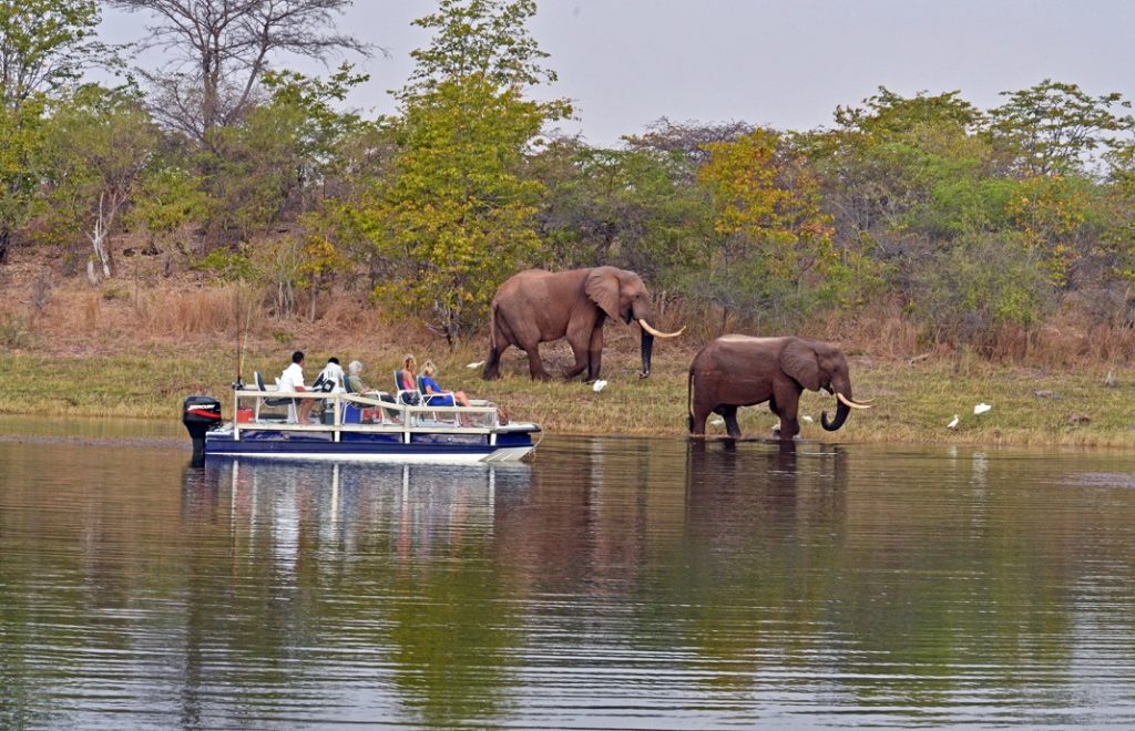 Reiser til zimbabwe, afrika reiser, reiser til afrika, reiser afrika, reisemål afrika, Unike reiser, pakkereiser, skreddersydde reiser, pakketurer, reiser, reisebyrå, reisetips, safari i afrika, zimbabwe safari reiser, tur til zimbabwe, ballongsafari, ferie zimbabwe, victoria falls