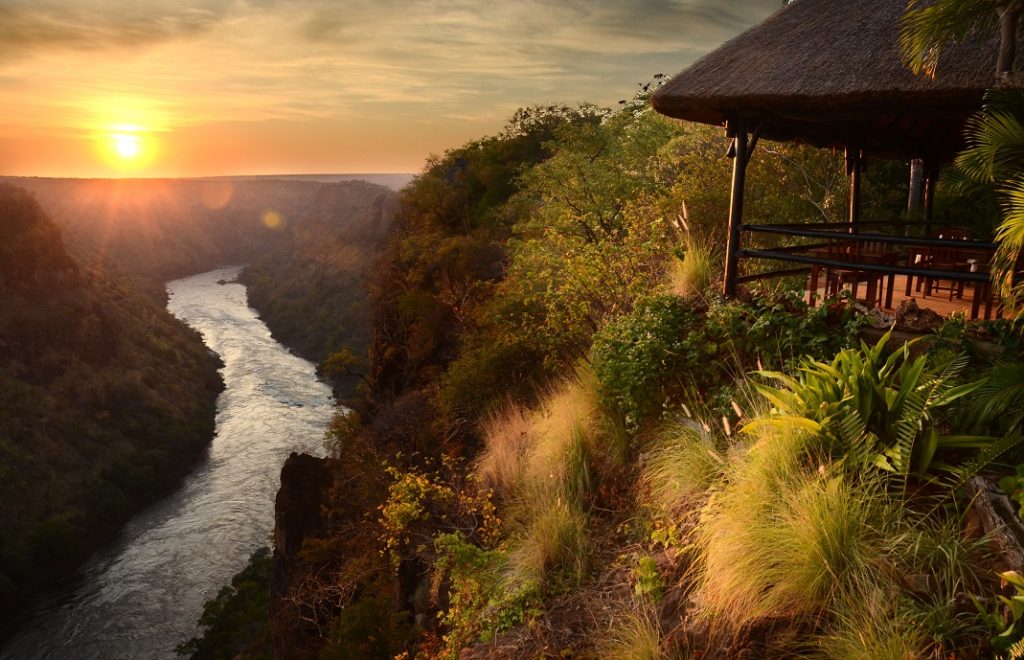 Reiser til zimbabwe, afrika reiser, reiser til afrika, reiser afrika, reisemål afrika, Unike reiser, pakkereiser, skreddersydde reiser, pakketurer, reiser, reisebyrå, reisetips, safari i afrika, zimbabwe safari reiser, tur til zimbabwe, ballongsafari, ferie zimbabwe, victoria falls